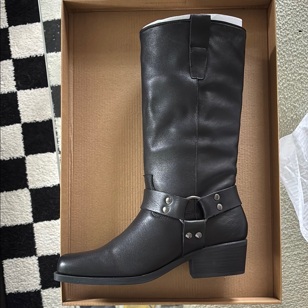 Steve Madden Ruskin Harness Boots